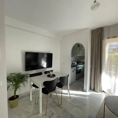 En Nueva Andalucia Apartment *